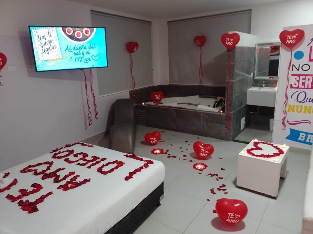 Donde Tu Quieras Hostal Neiva  Buitenkant foto